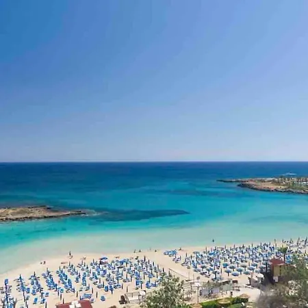 Casa Azzuro - Luxurious Modern Kapparis Apartment Paralimni