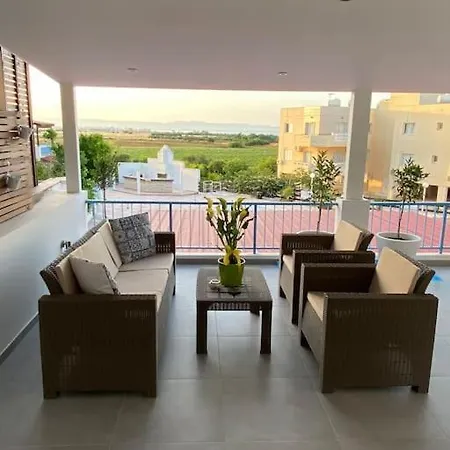 Casa Azzuro - Luxurious Modern Kapparis