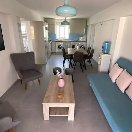 Casa Azzuro - Luxurious Modern Kapparis *