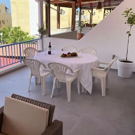 Casa Azzuro - Luxurious Modern Kapparis *